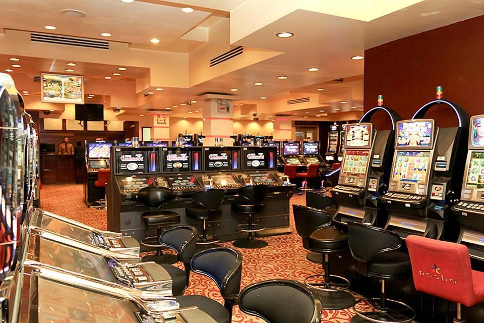 Savannah Hotel & Casino Παραμαρίμπο Εξωτερικό φωτογραφία