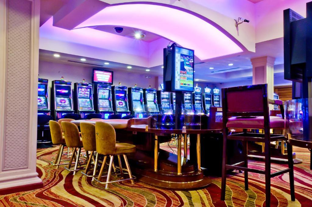 Savannah Hotel & Casino Παραμαρίμπο Εξωτερικό φωτογραφία