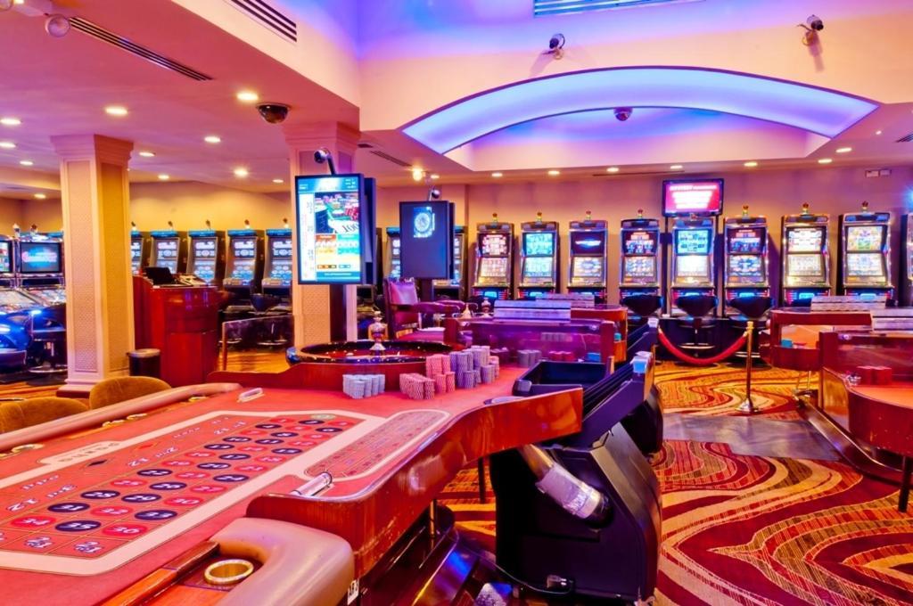Savannah Hotel & Casino Παραμαρίμπο Εξωτερικό φωτογραφία